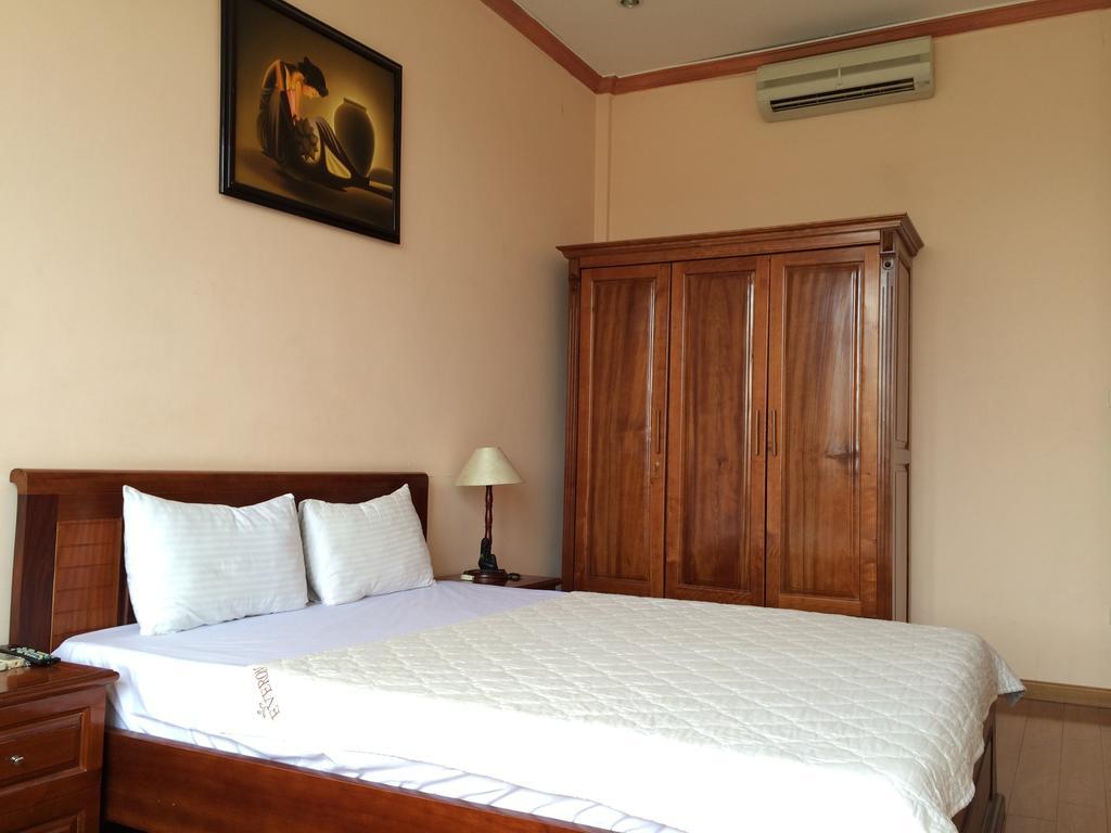 Clover Hanoi Hotel Exterior photo