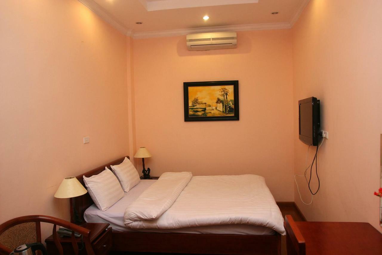 Clover Hanoi Hotel Exterior photo
